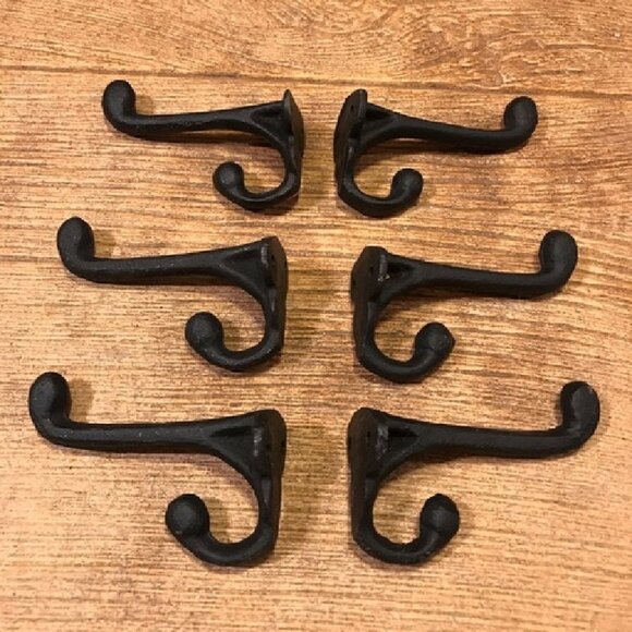 Two (2) Cast Iron Black 2 3/4" tall Double Wall Hooks Two (2) 0170-01202 - Picture 9 of 16